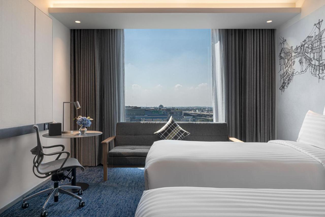 Novotel Bangkok Future Park Rangsit Патум Тани Екстериор снимка