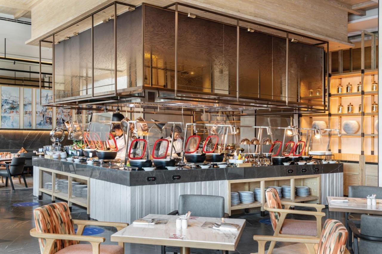 Novotel Bangkok Future Park Rangsit Патум Тани Екстериор снимка