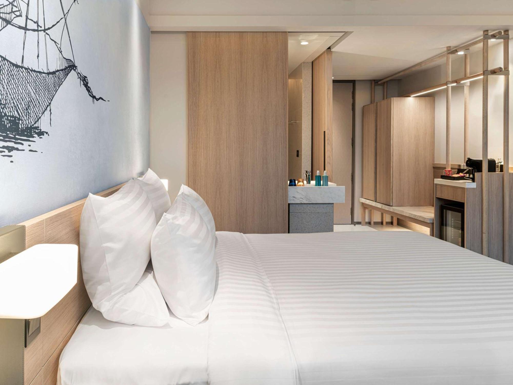 Novotel Bangkok Future Park Rangsit Патум Тани Екстериор снимка